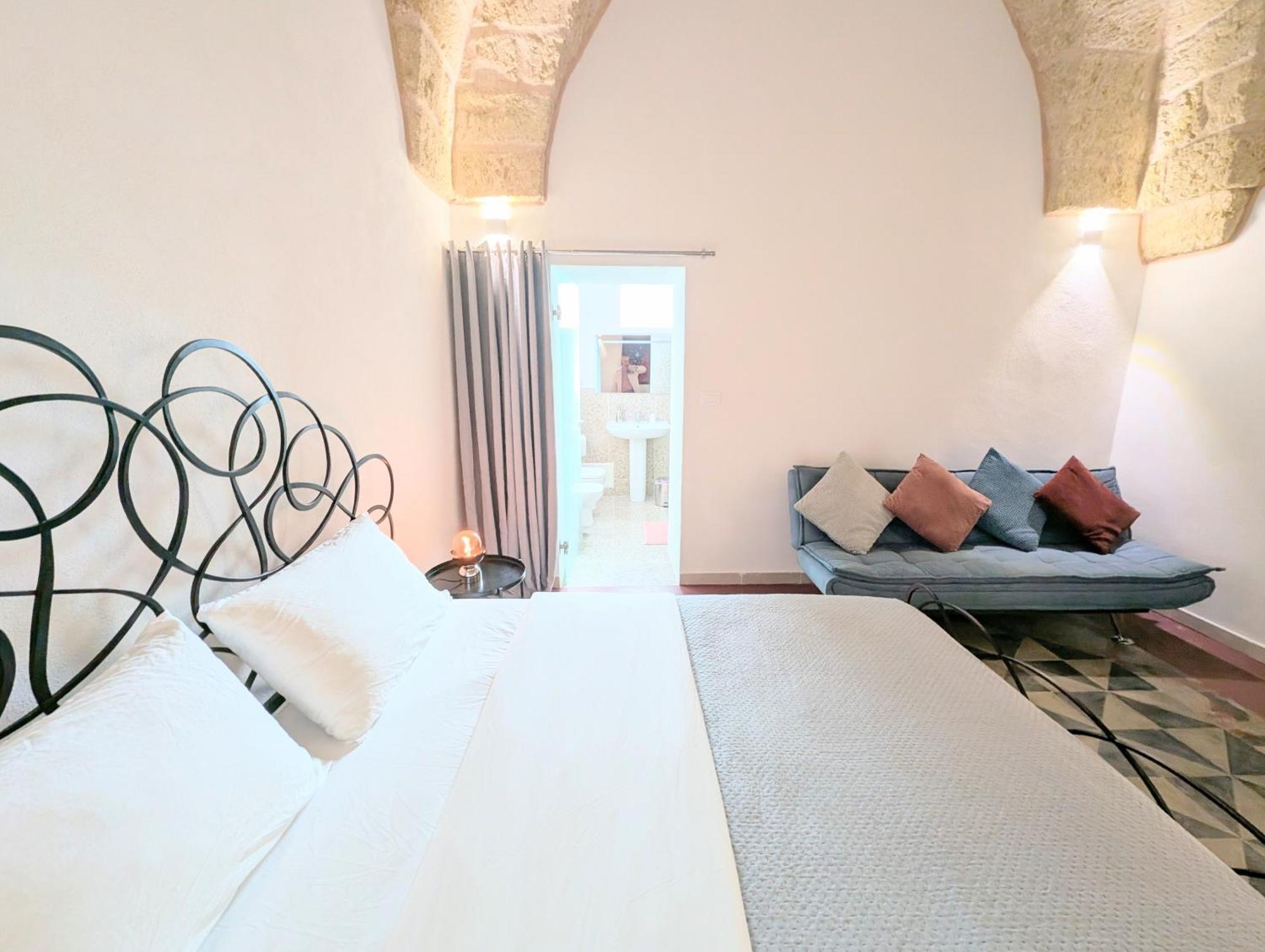 The Art Of Leo Bed & Breakfast Lucugnano Eksteriør bilde